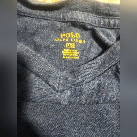 BOY'S 5-7 Lot of 4 Pieces Sweater, T-shirt, Pijamas, Sportwear Pants - Picture 9 of 9